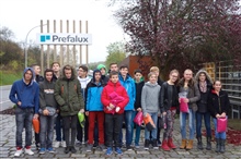 Visite de l'entreprise Prefalux par la classe de 8e